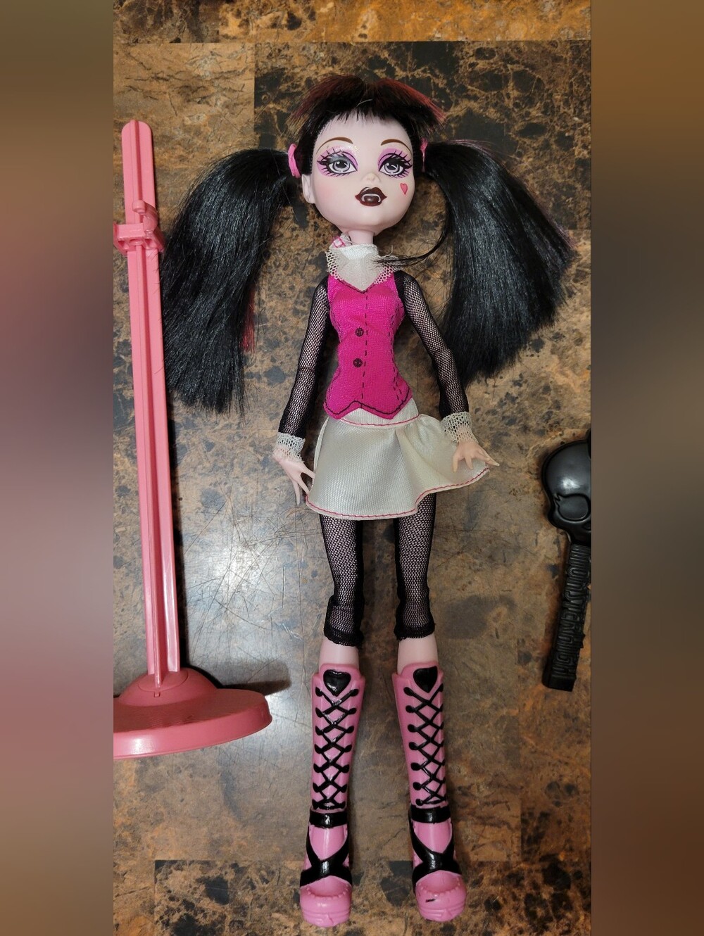 G1 Monster High 2014 Version OG Draculaura With Stand